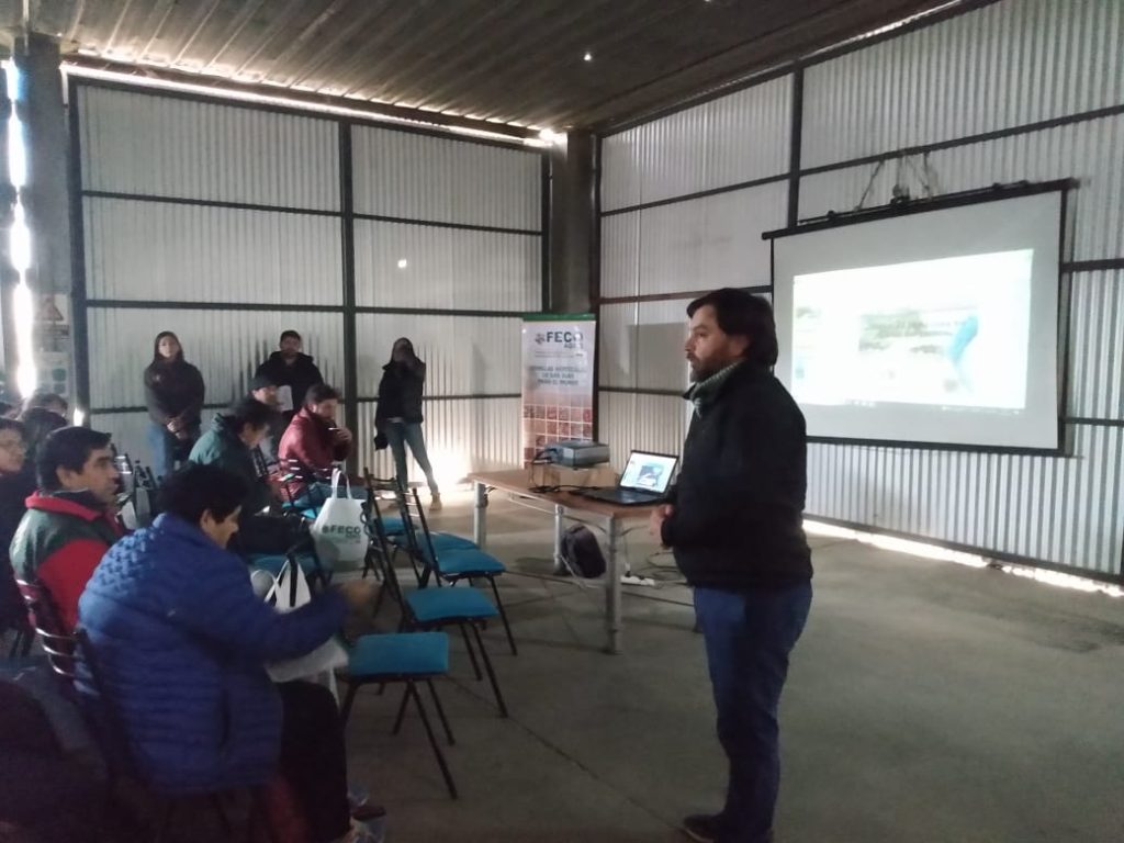 Día de campo en Fecoagro, charla sobre riego con mangas y nutrición de cultivos